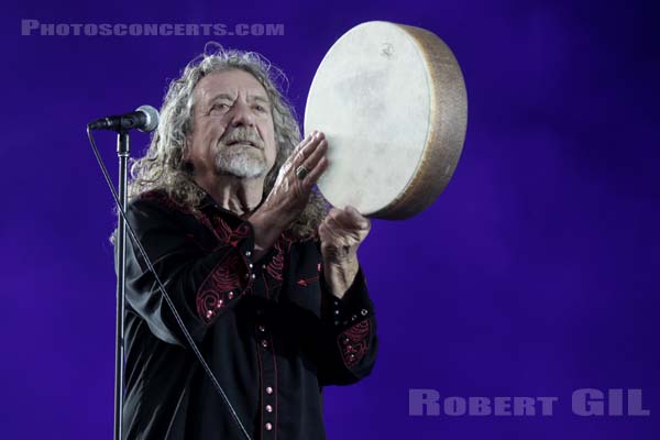 ROBERT PLANT AND THE SENSATIONAL SPACE SHIFTERS - 2016-07-02 - HEROUVILLE SAINT CLAIR - Chateau de Beauregard - Scene Beauregard - Robert Anthony Plant